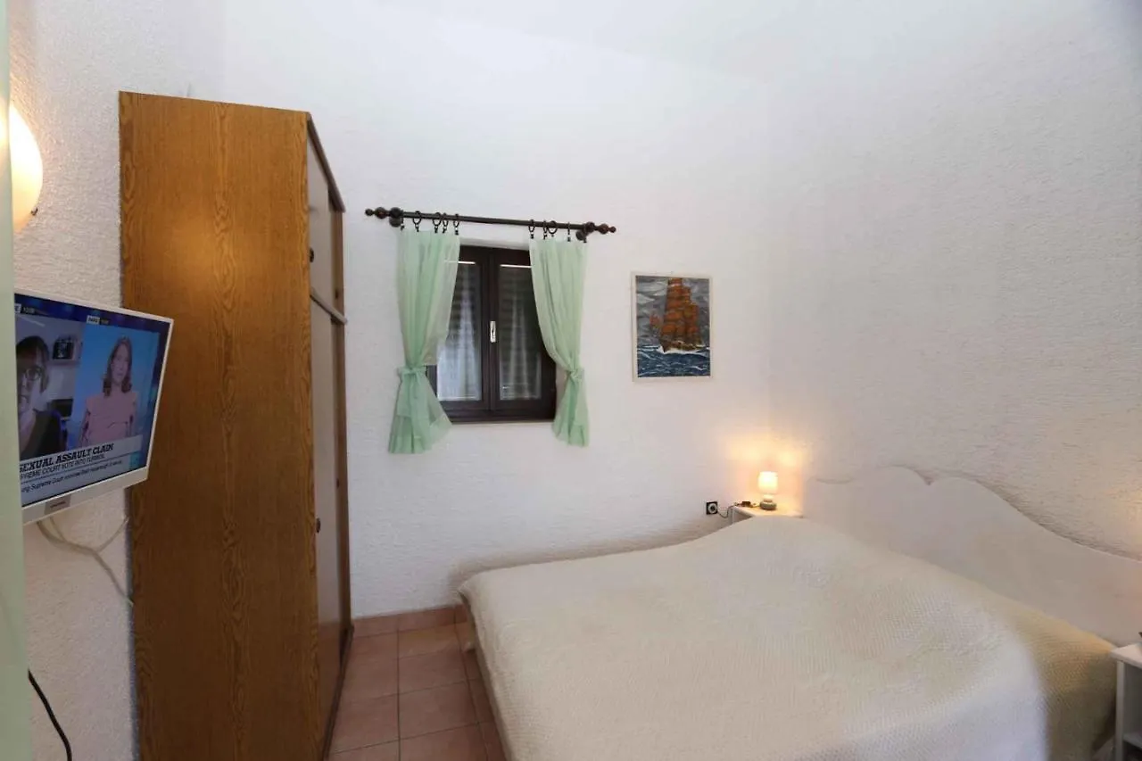 Apartment Studio In Silo/Insel Krk 14757 Croatia